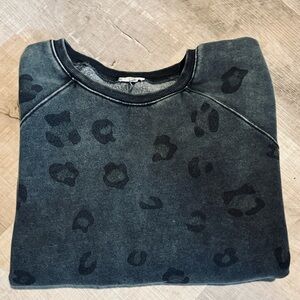Easel leopard print large sweatshirt worn twice